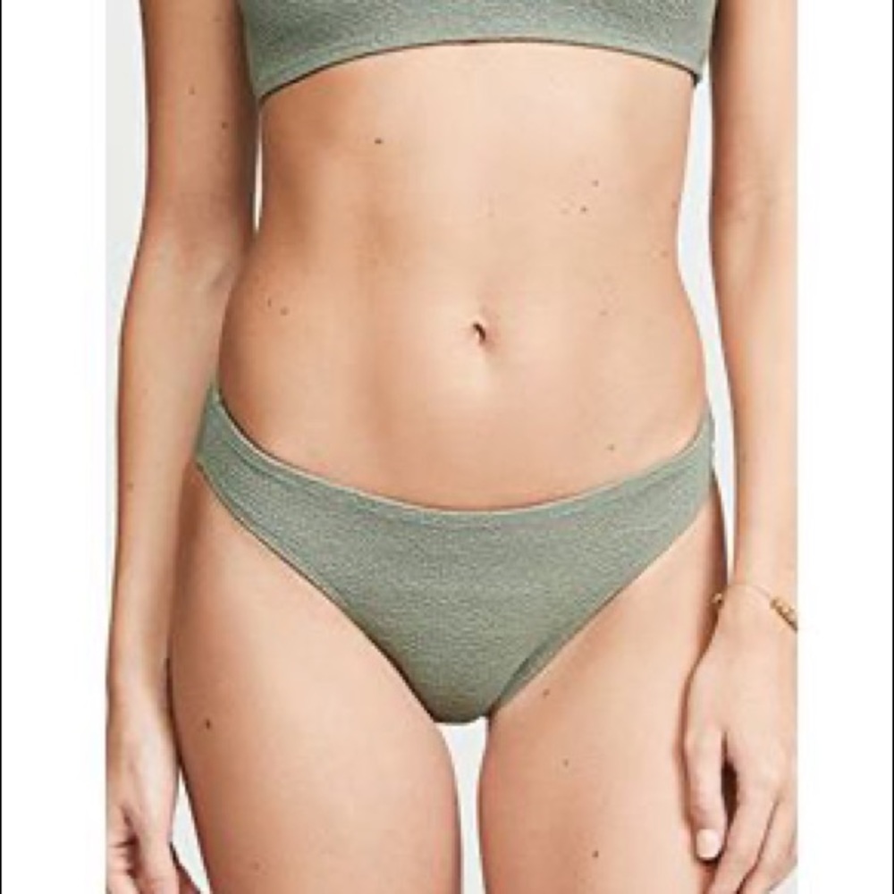 Mikoh Arutua bottoms size Large